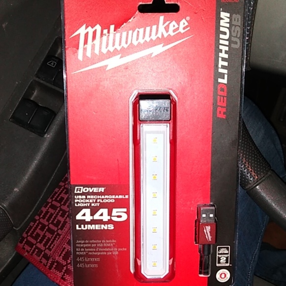 Milwaukee Other - NWT Milwaukee Red Lithium Pocket Flood Light